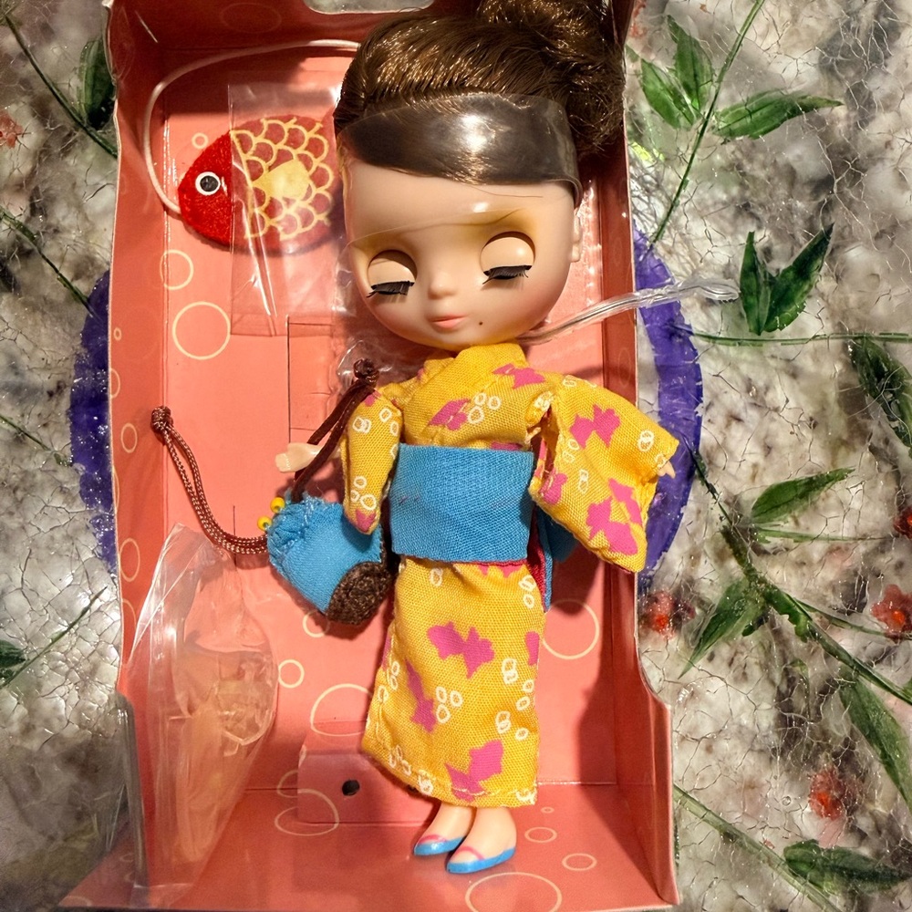 RARE Yellow Kimono Blythe Doll with Blue Accents